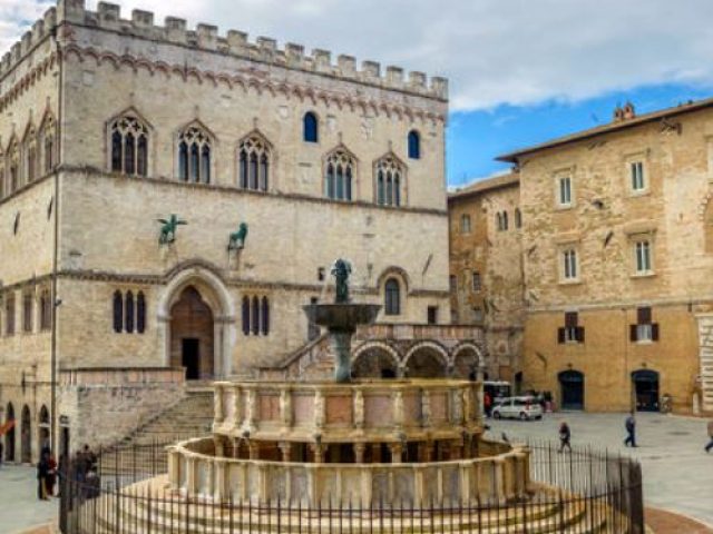 Fontana-Maggiore.jpg